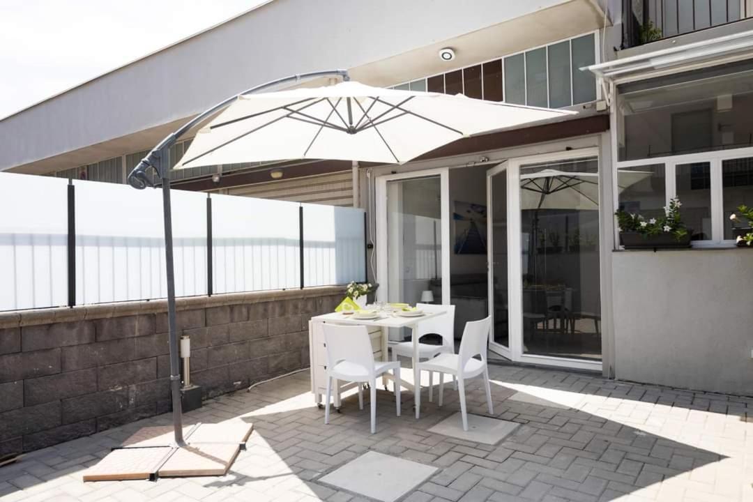 A Due Passi Dal Duomo Villa อาชิเรอาเล ภายนอก รูปภาพ
